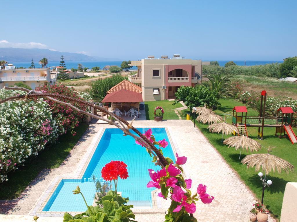 Villa Rita Apartments A Tavronitis Екстериор снимка